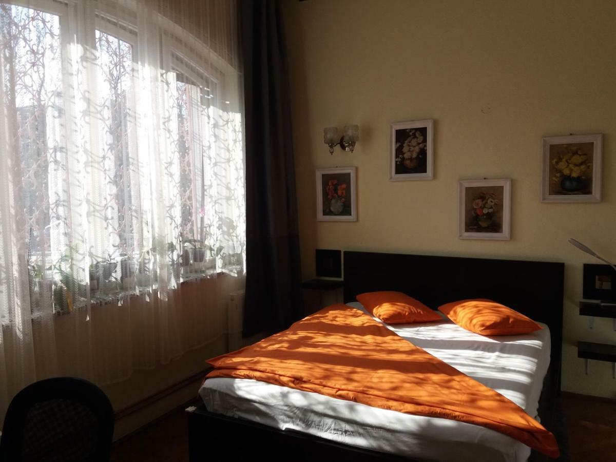 12 Residence Cotroceni Bukarest Eksteriør billede